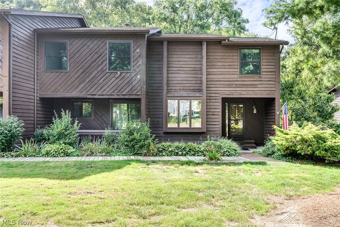 4468 Devonshire Drive C Property Photo 1