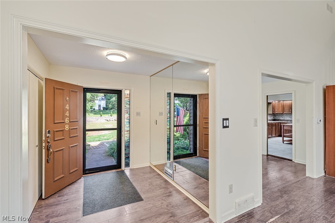 4468 Devonshire Drive C Property Photo 2