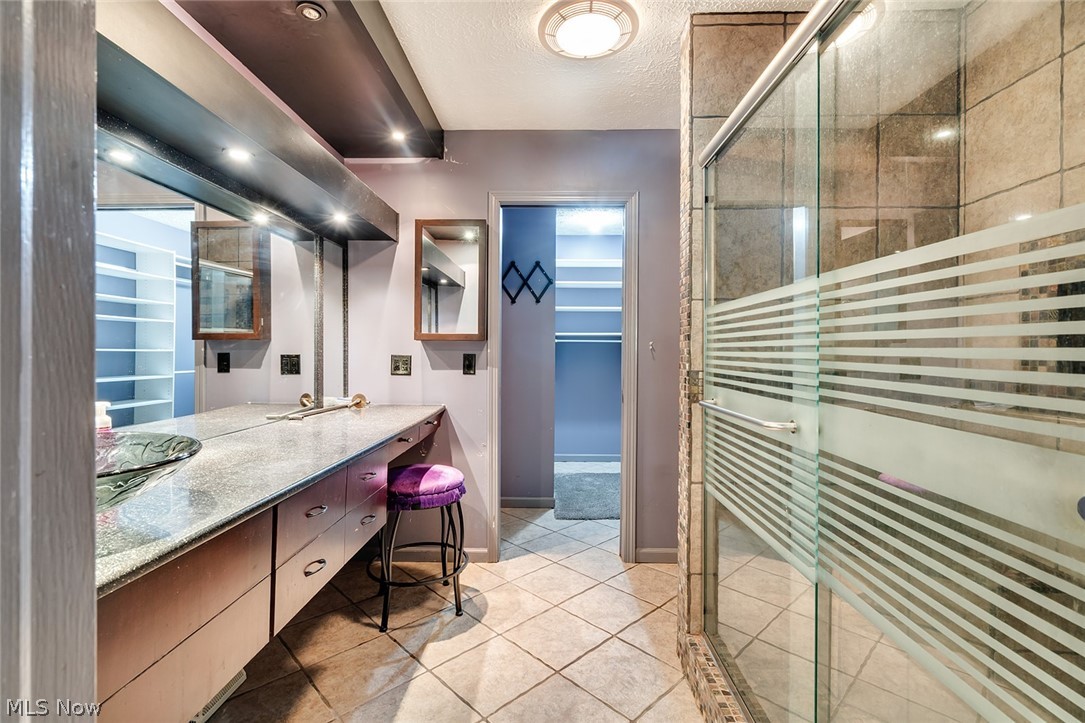 4468 Devonshire Drive C Property Photo 24