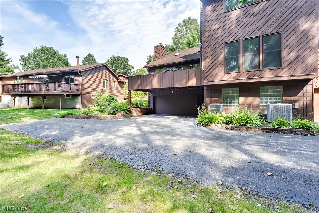 4468 Devonshire Drive C Property Photo 35