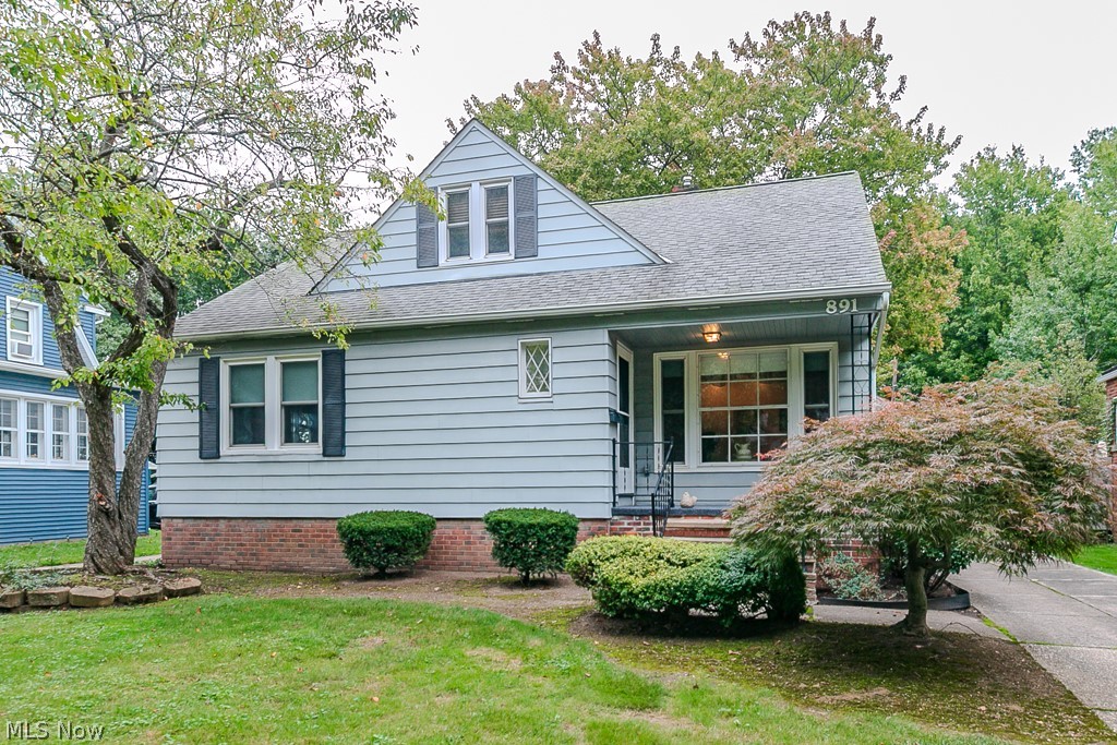 891 Roland Road Property Photo 1