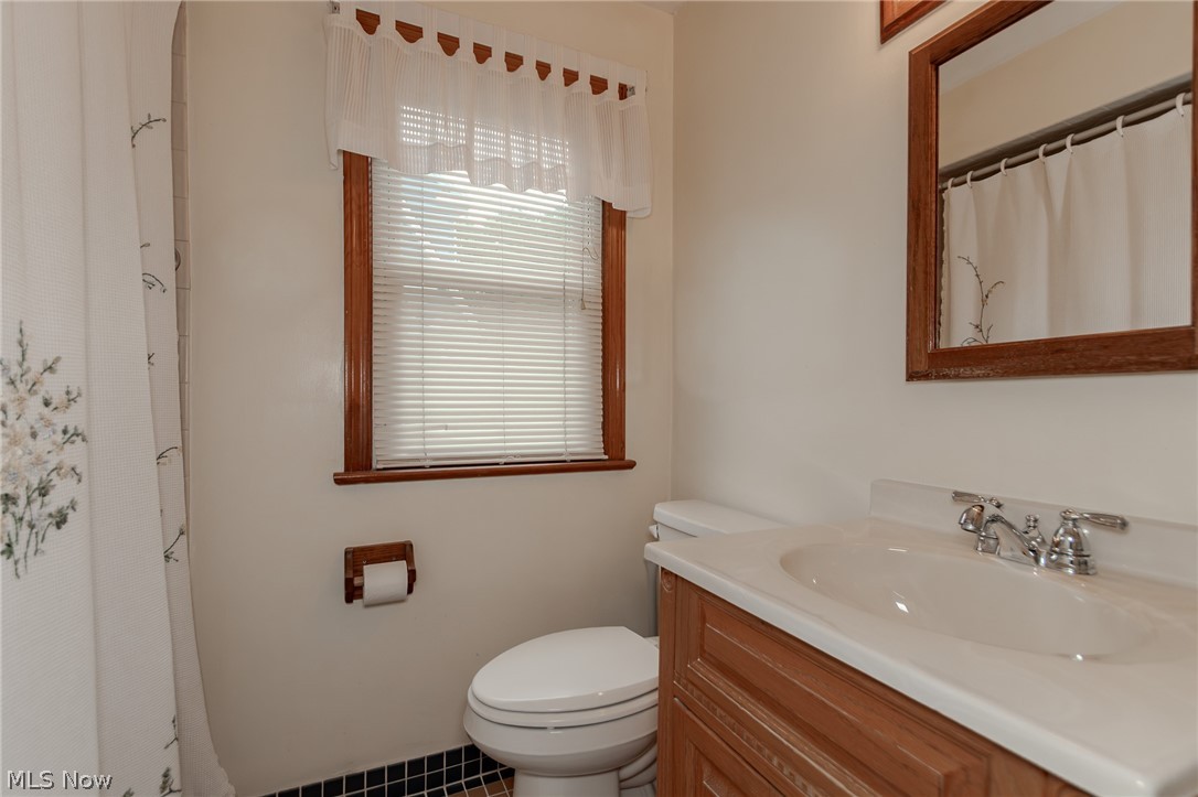 891 Roland Road Property Photo 10