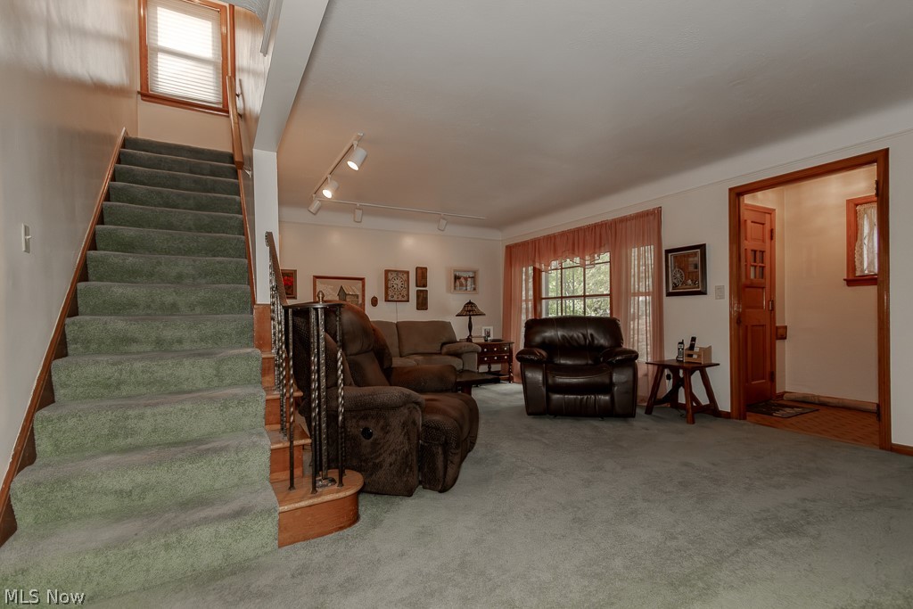891 Roland Road Property Photo 24