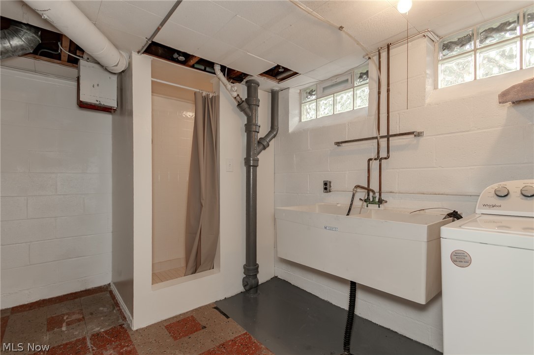 891 Roland Road Property Photo 35