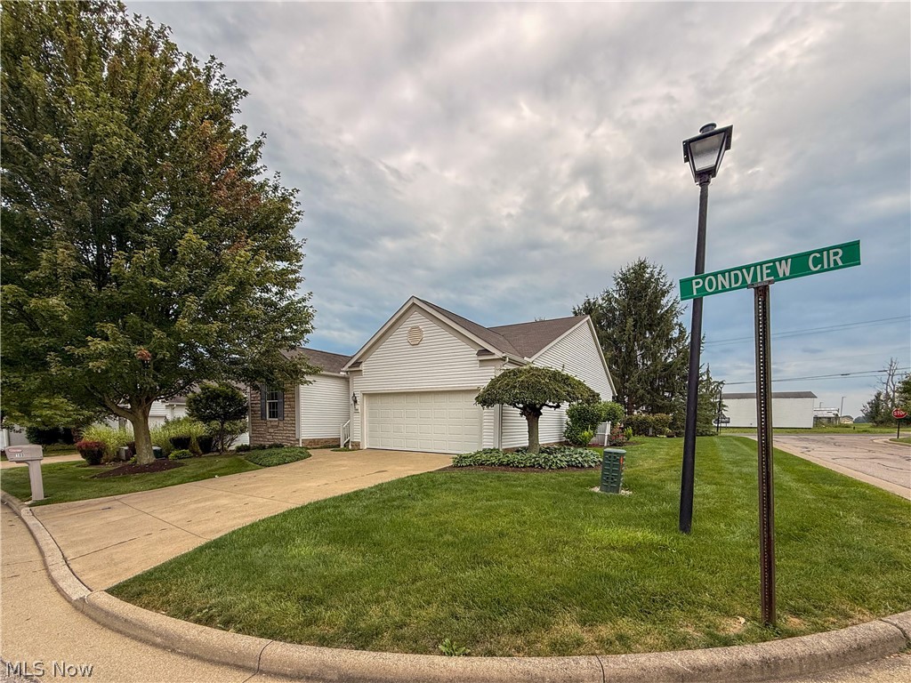 100 Pondview Circle Property Photo 2