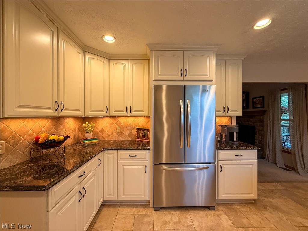 100 Pondview Circle Property Photo 7