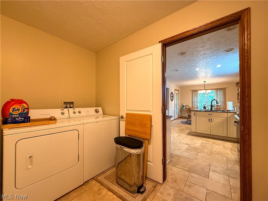 100 Pondview Circle Property Photo 13