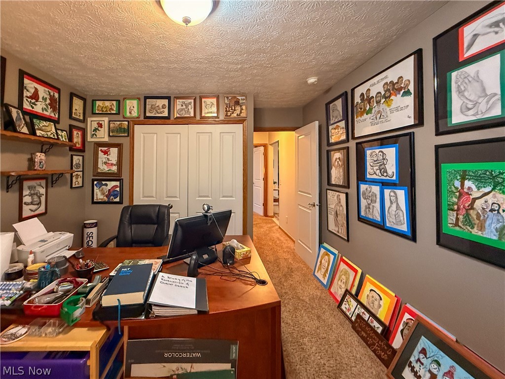 100 Pondview Circle Property Photo 19