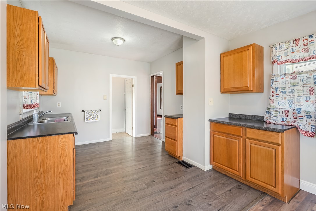 4303 Birchwood Avenue Property Photo 11