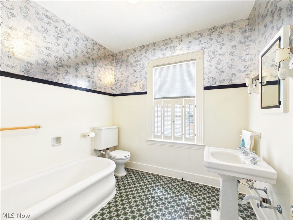 1007 Campus Drive Property Photo 24