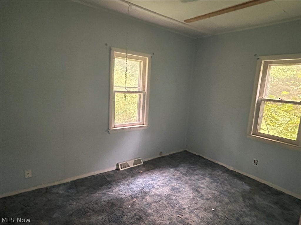 11038 White Avenue Property Photo 10