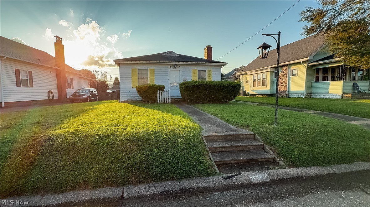 3305 3rd Avenue Property Photo 2
