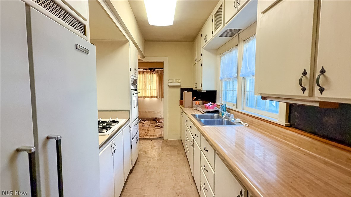3305 3rd Avenue Property Photo 7