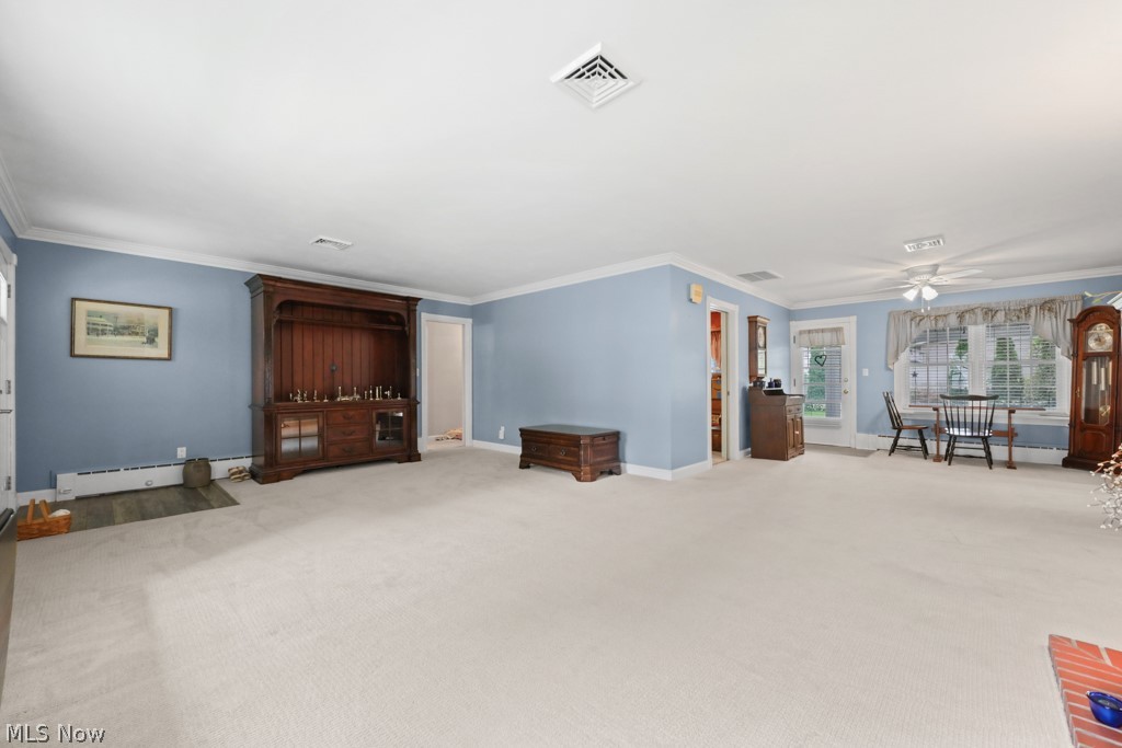 1000 Kingsway Street Property Photo 7