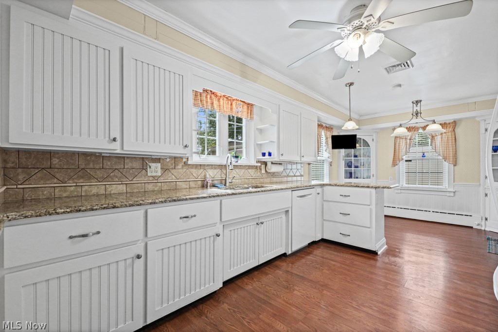 1000 Kingsway Street Property Photo 10