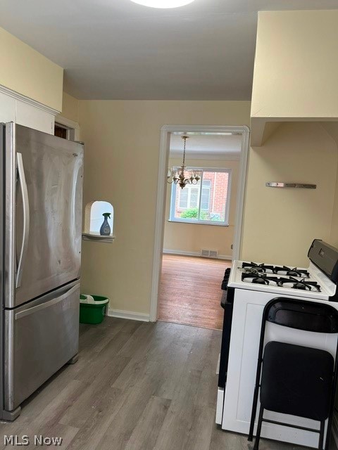 3470 Warren Road Property Photo 8
