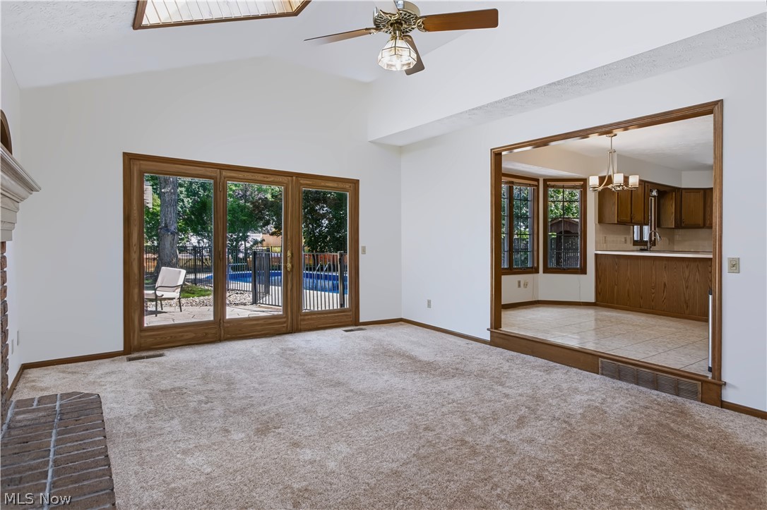 697 Cherry Valley Drive Property Photo 14