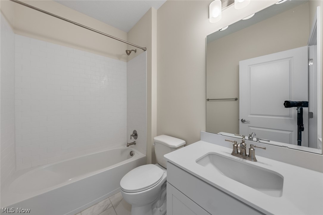 2440 Merriment Drive Property Photo 31
