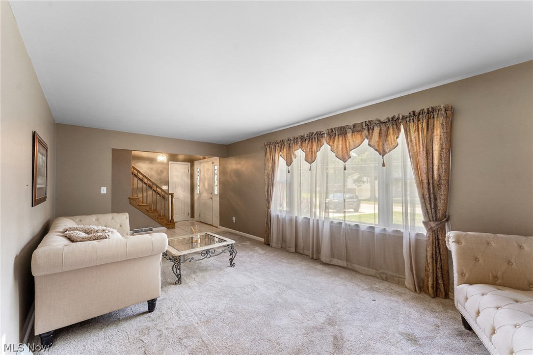 178 Shorehaven Drive Property Photo 4