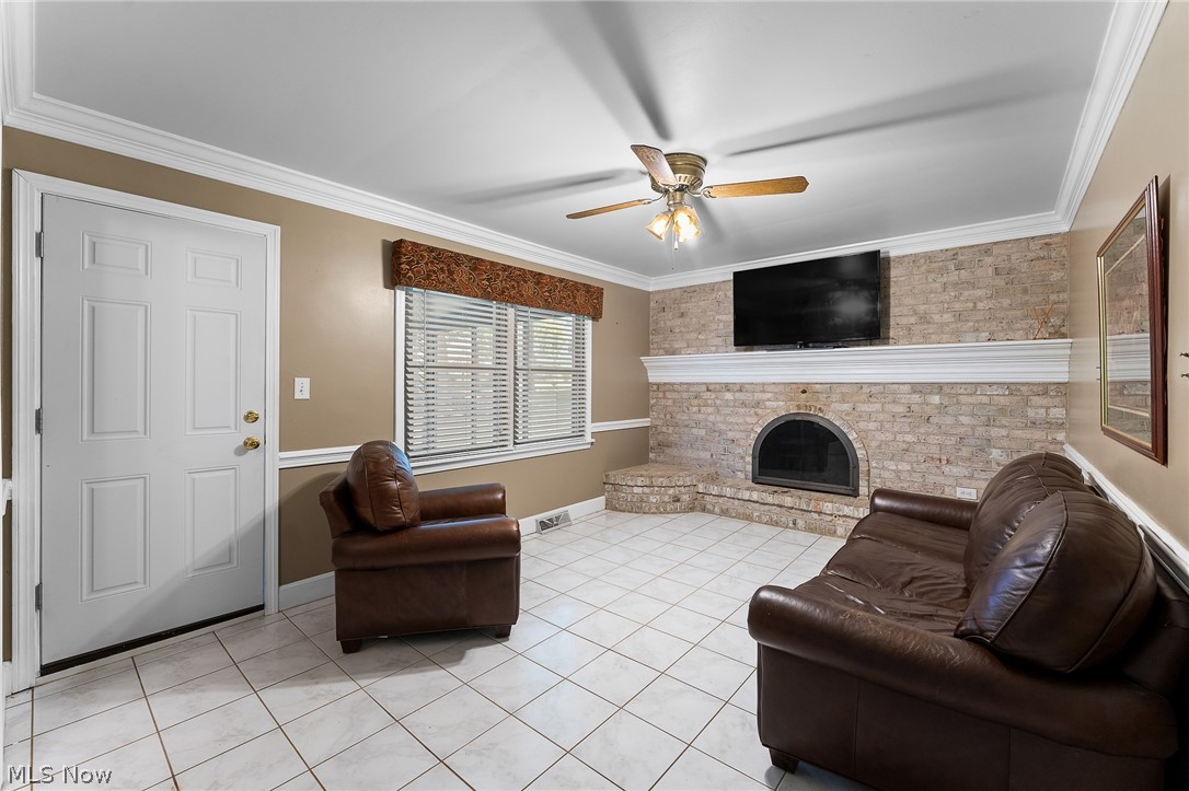 178 Shorehaven Drive Property Photo 9