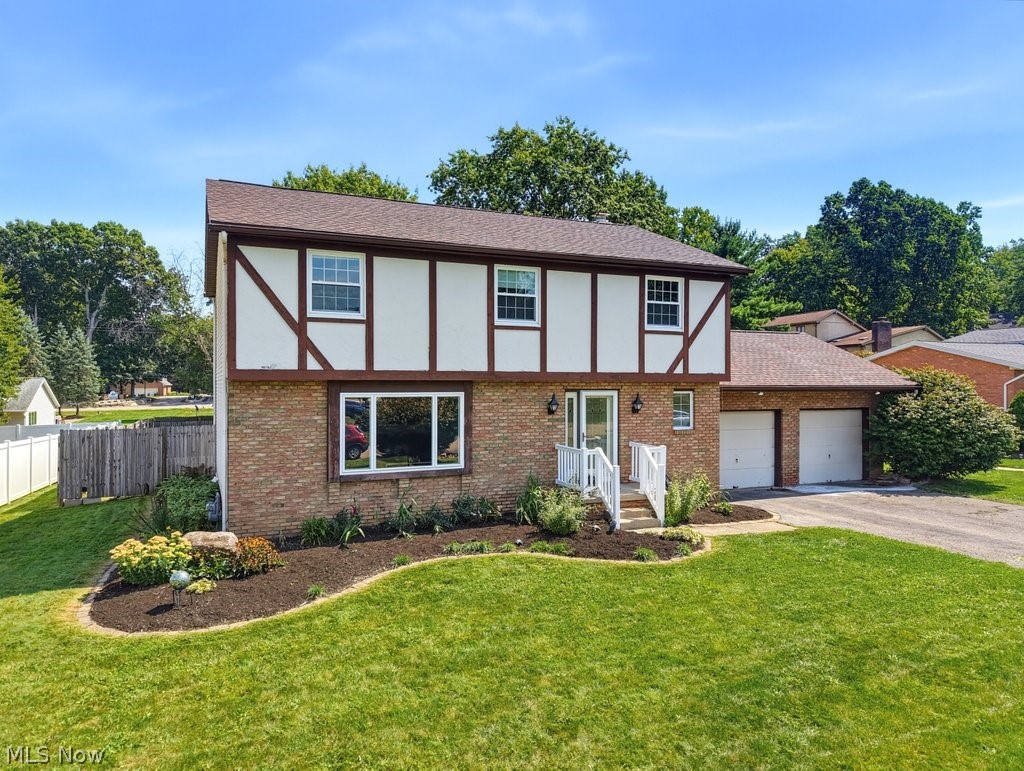 5234 Shamrock Avenue Nw Property Photo 1