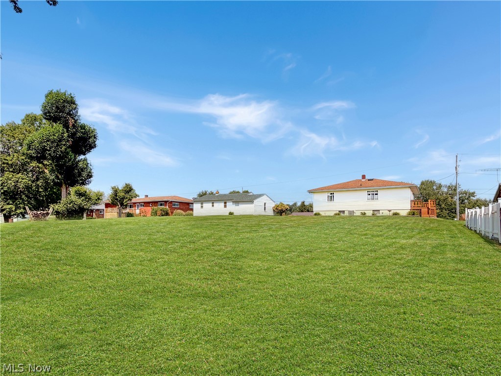 131 Beverly Lane Property Photo 4