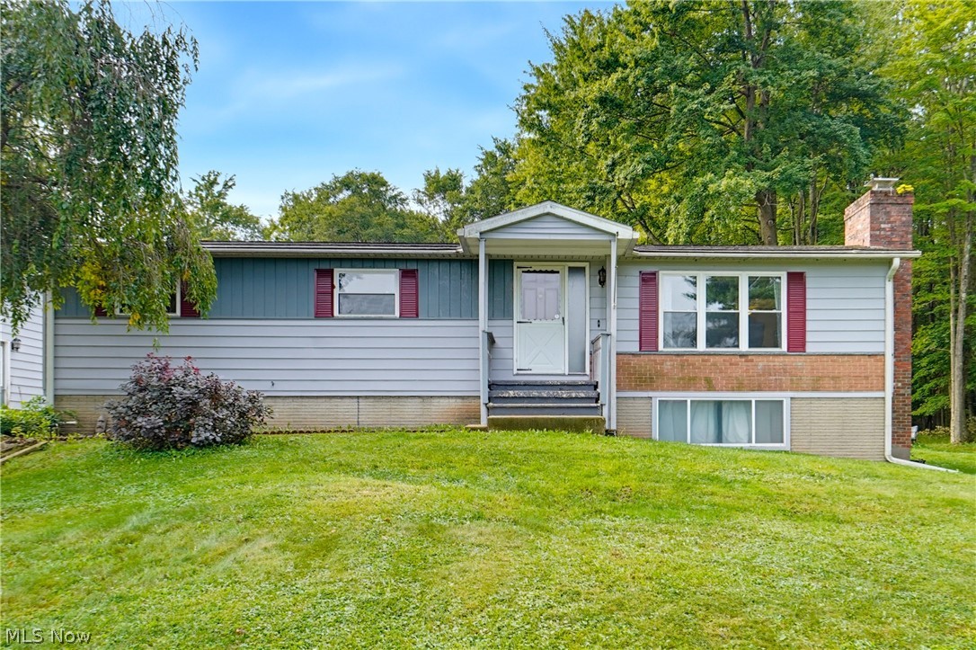 6240 Woodard Road Property Photo 1
