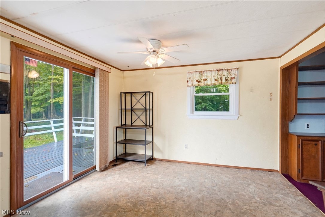 6240 Woodard Road Property Photo 9