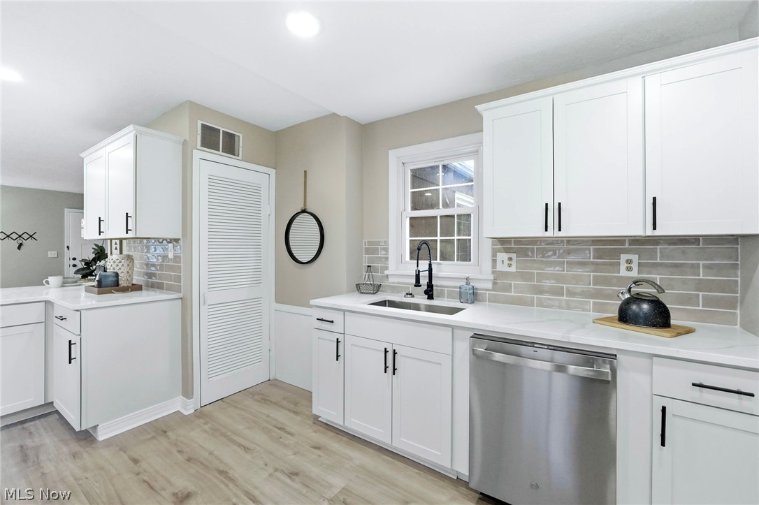 330 Inwood Boulevard Property Photo 16