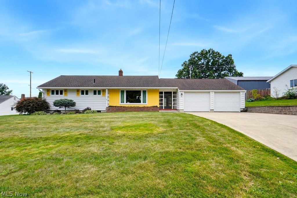155 W Schultz Avenue
