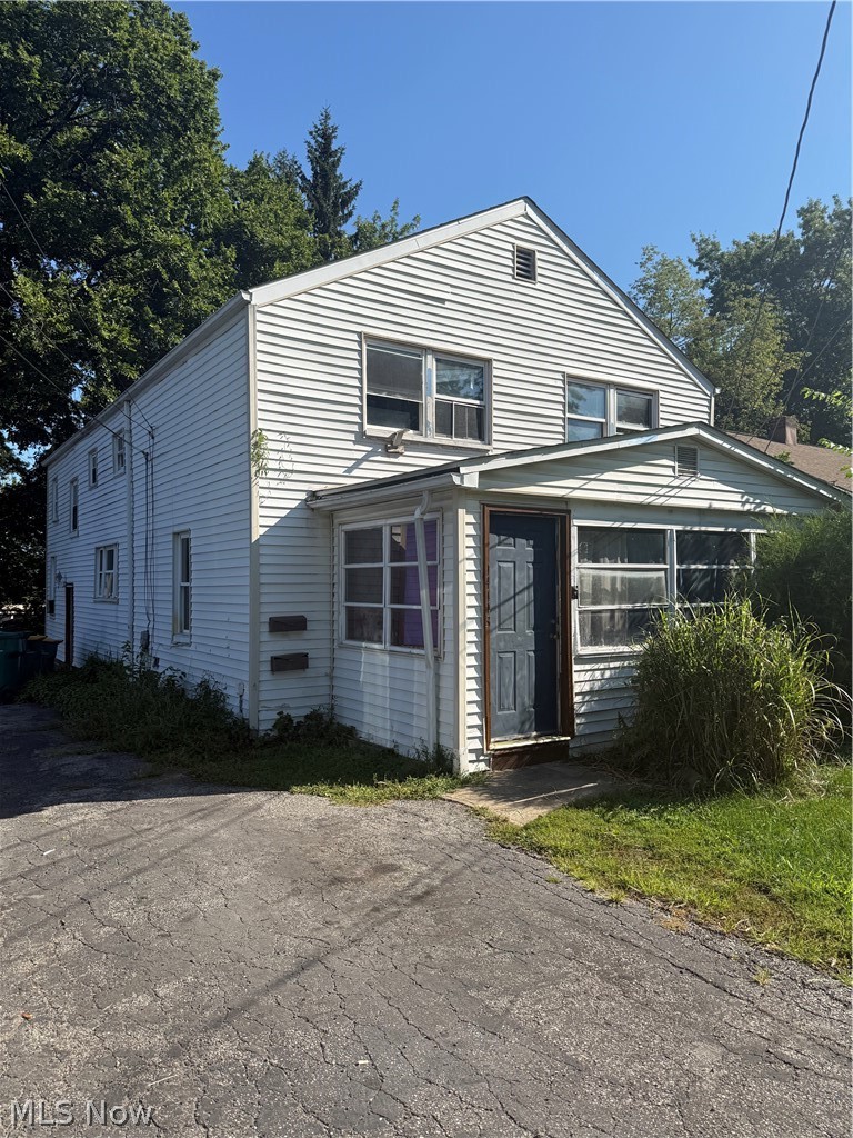 14113 Maple Avenue Property Photo 2