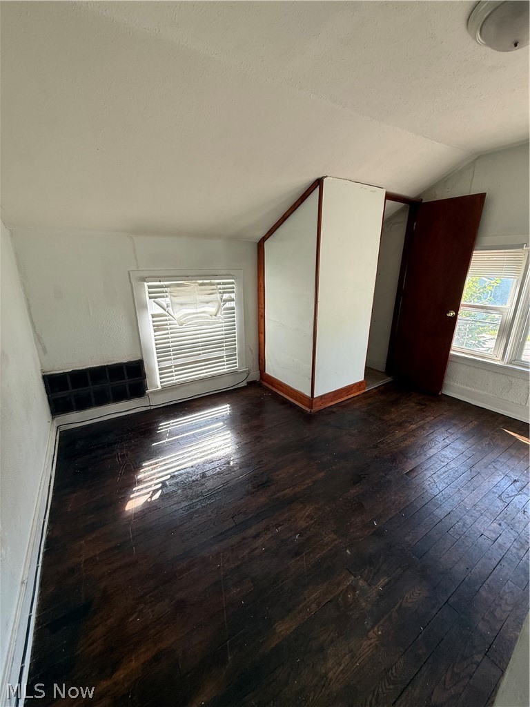14113 Maple Avenue Property Photo 6