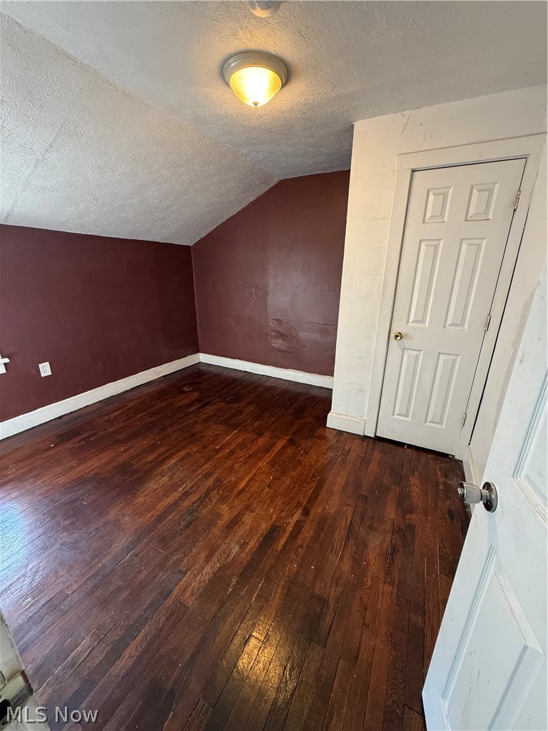 14113 Maple Avenue Property Photo 8