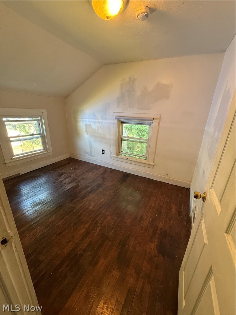 14113 Maple Avenue Property Photo 9