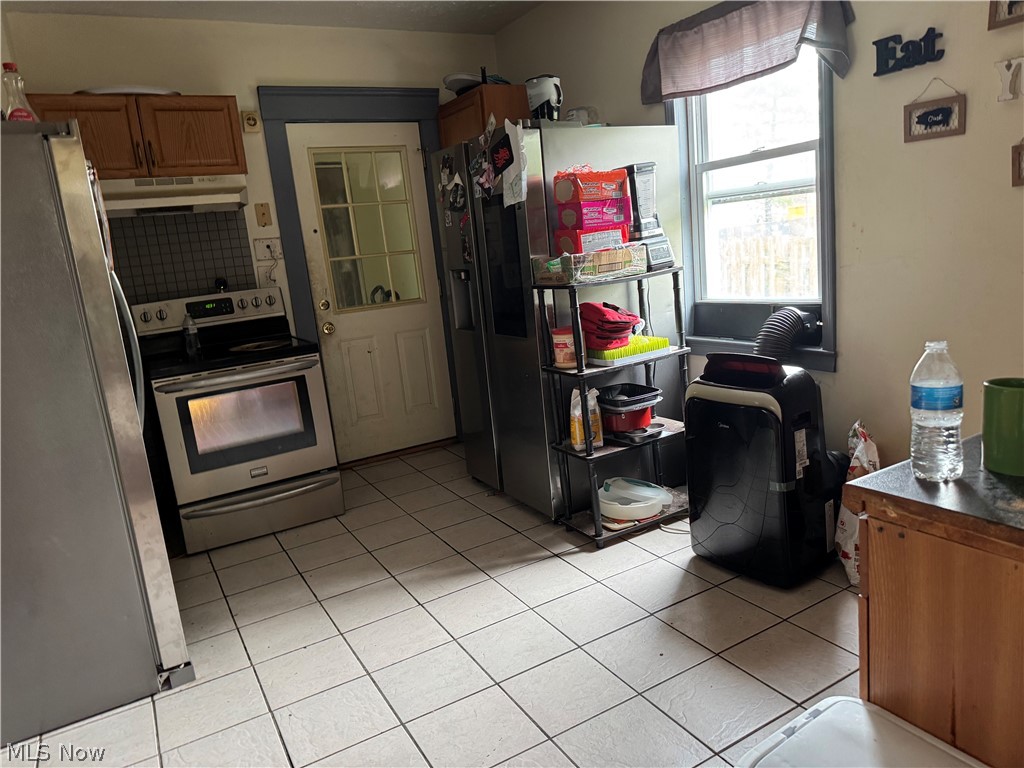 5241301 Property Photo 5