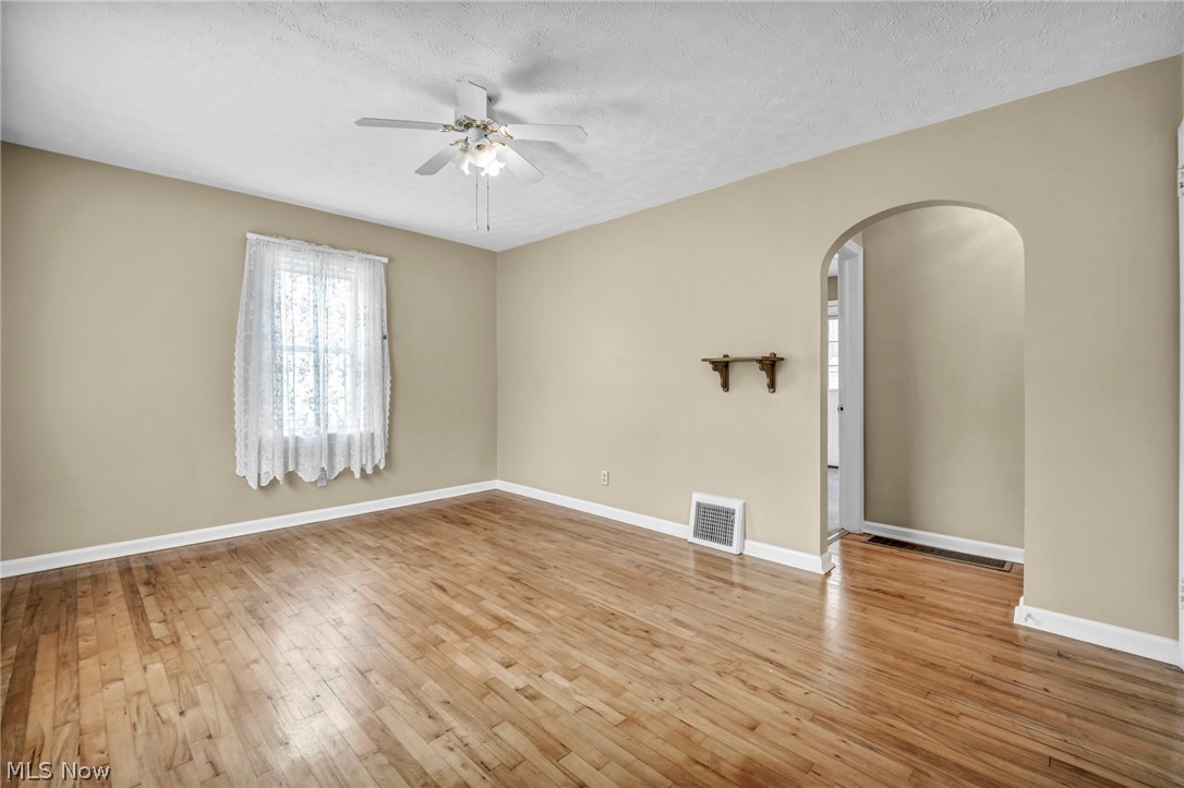 630 Barbara Avenue Property Photo 7