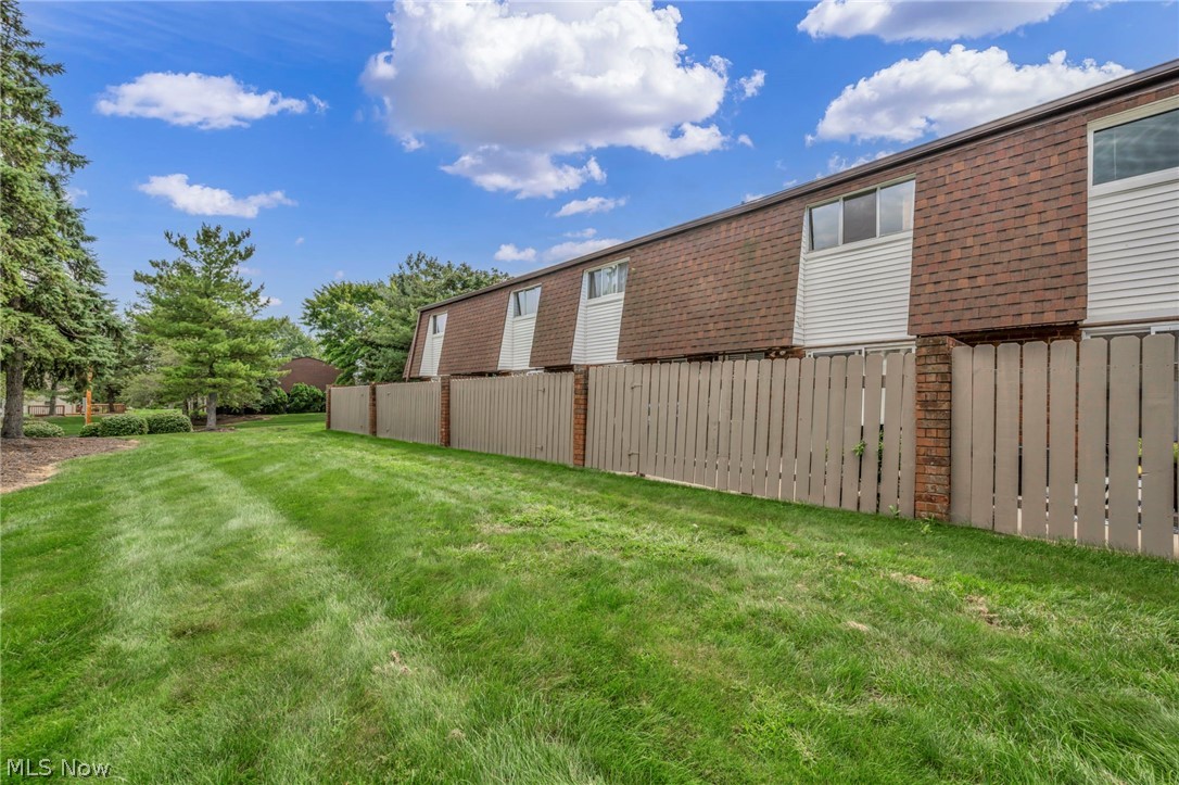 2556 Shakespeare Lane Property Photo 31