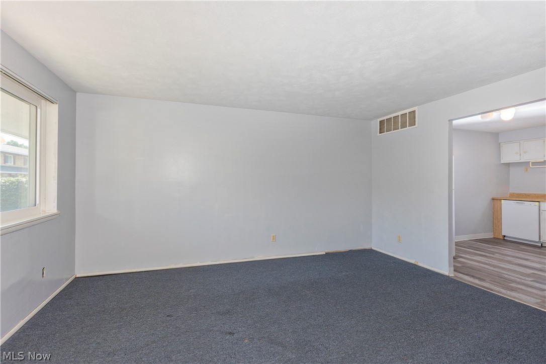 1574 Lee Terrace Drive Property Photo 6