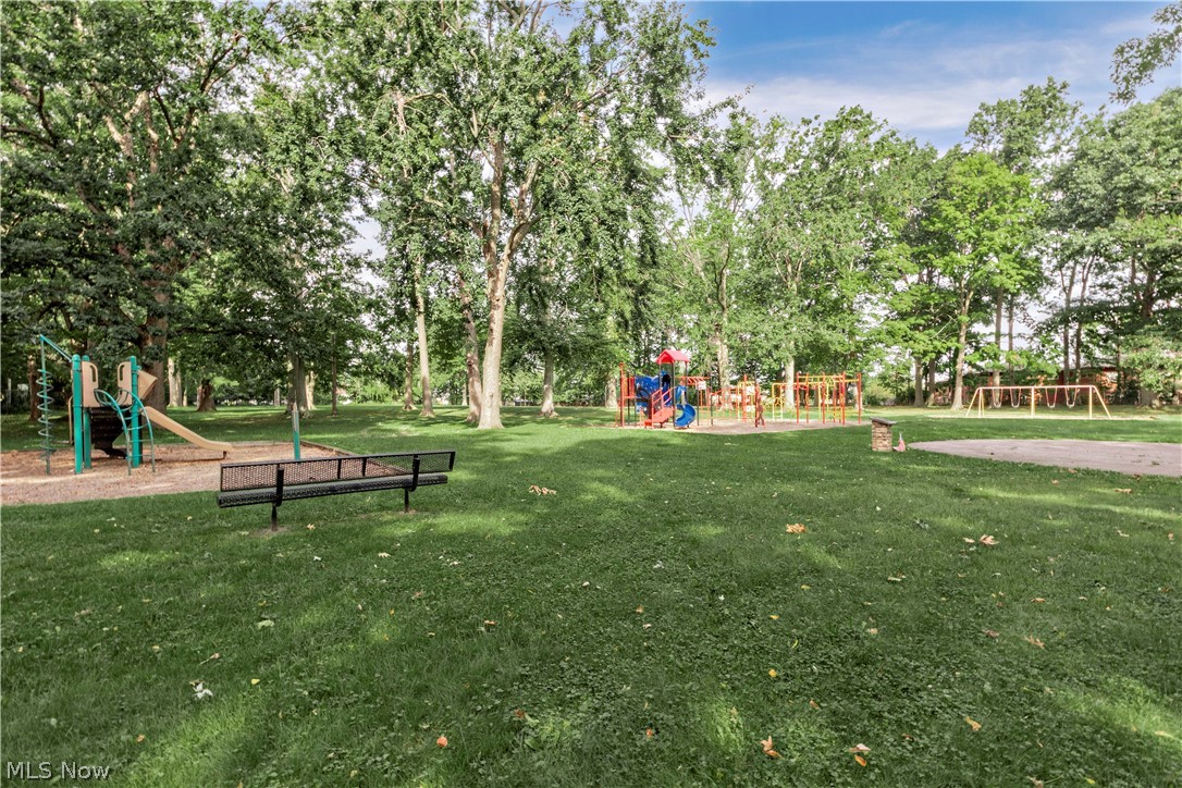 1574 Lee Terrace Drive Property Photo 34