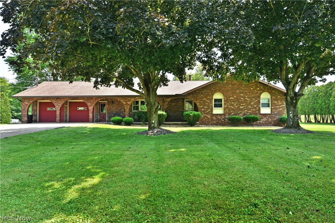 5212 King Graves Road Property Photo 1