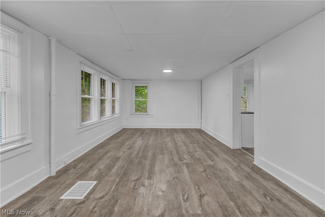 712 Roselle Avenue B/up Property Photo 3