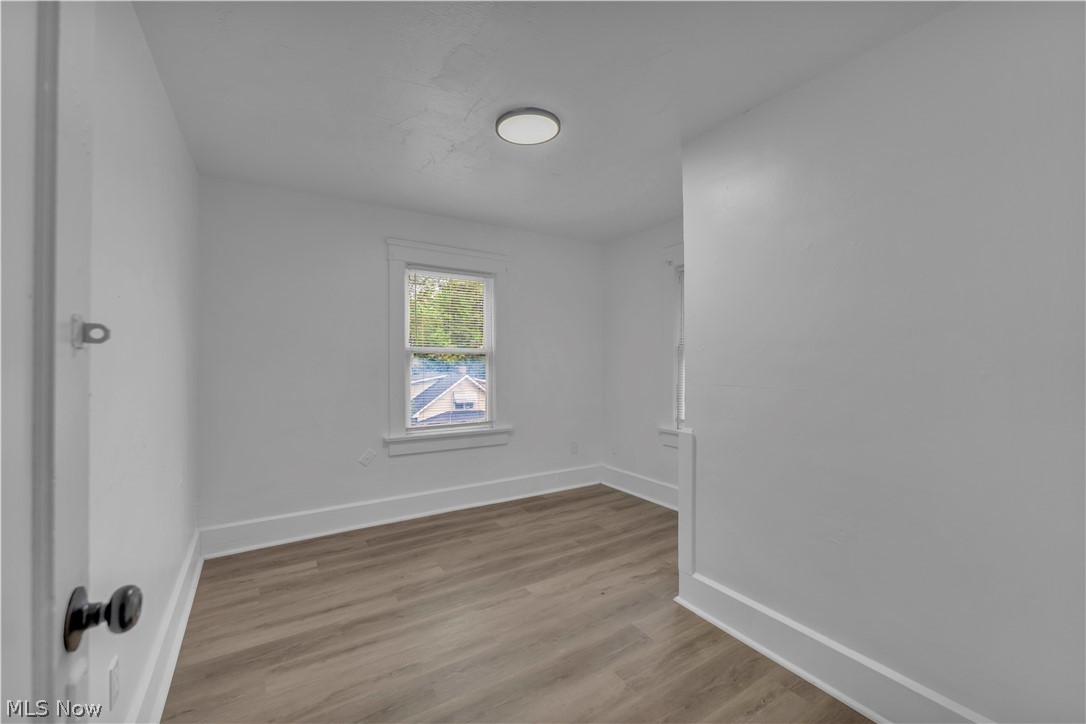 712 Roselle Avenue B/up Property Photo 11