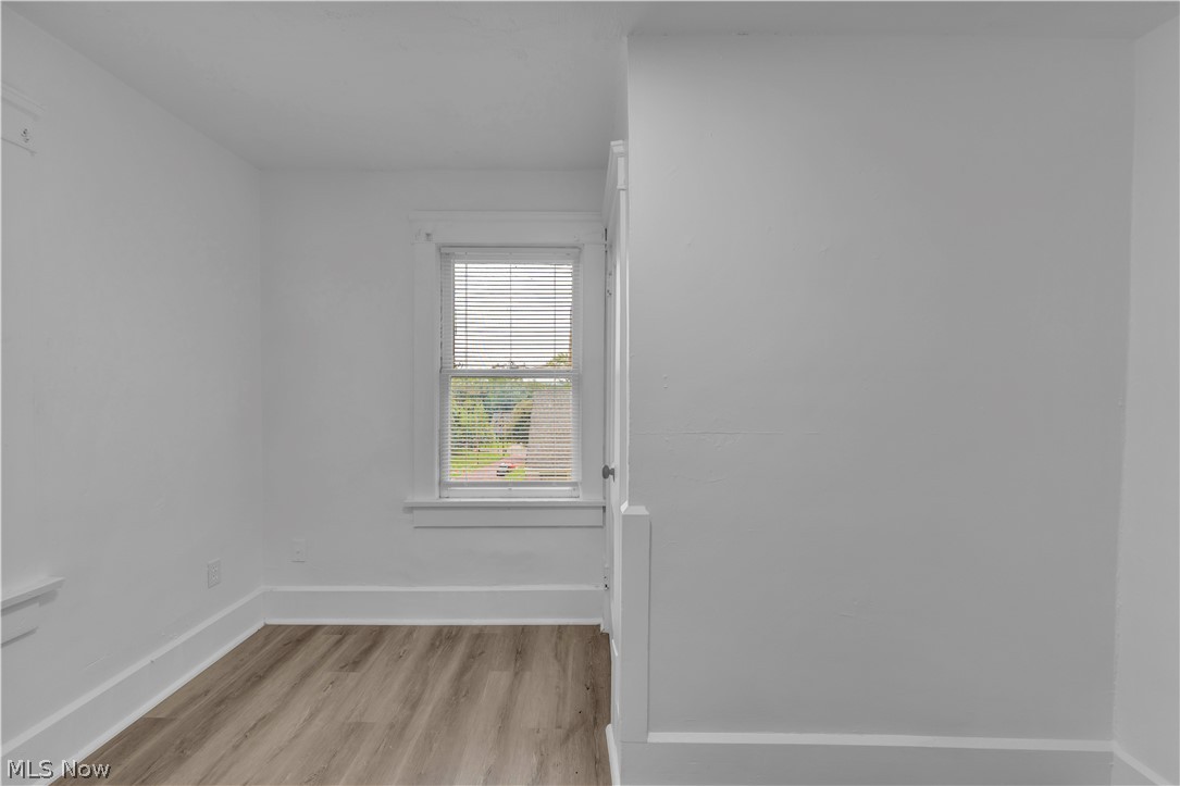 712 Roselle Avenue B/up Property Photo 12