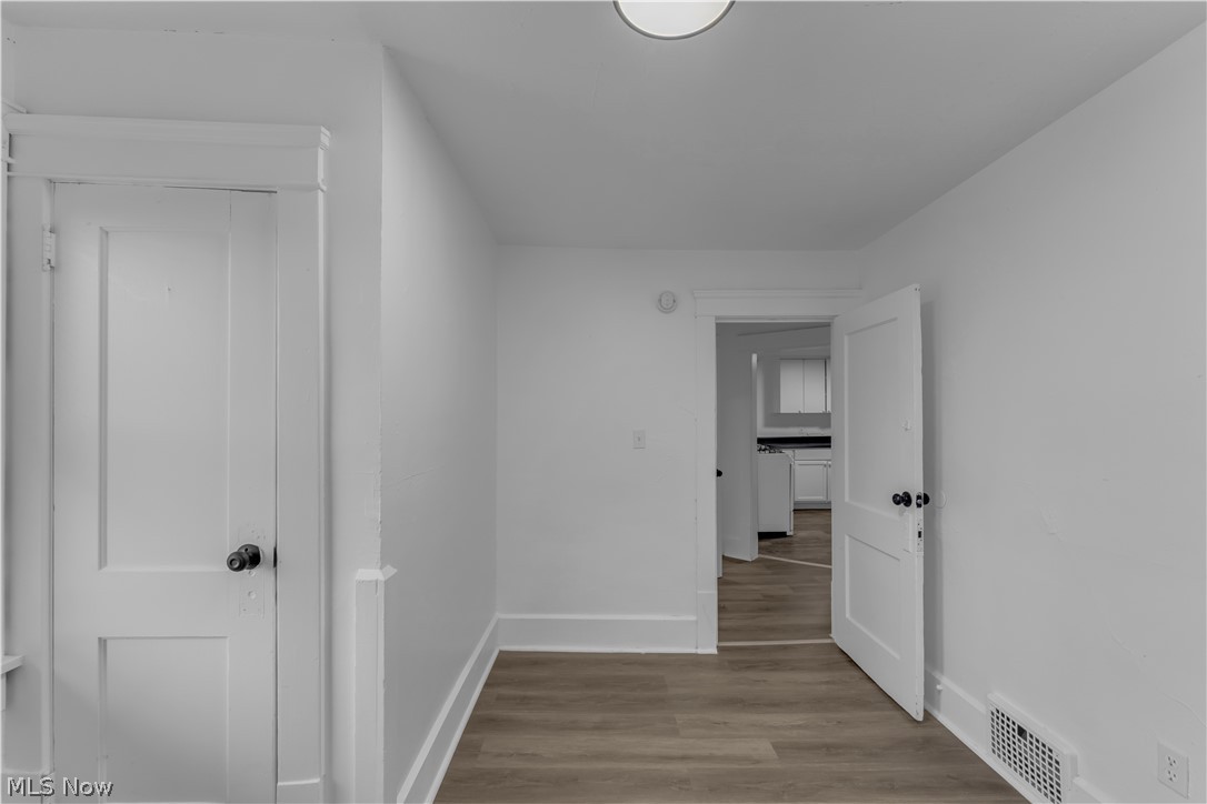 712 Roselle Avenue B/up Property Photo 13