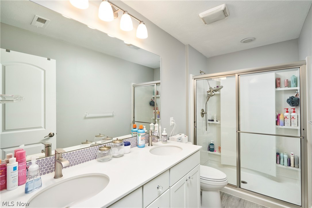 210 Harvester Drive Property Photo 24