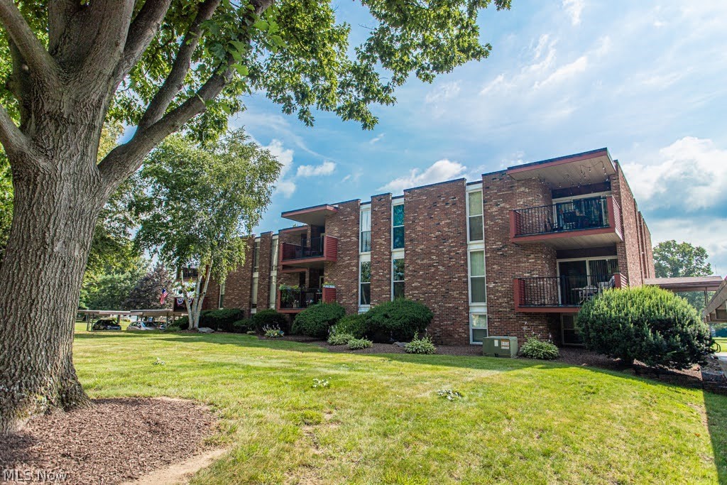 2540 North River Road NE C12