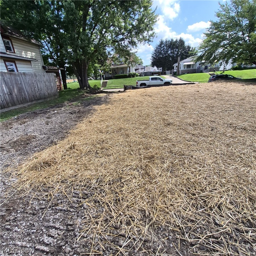 309 S 10th Property Photo 8