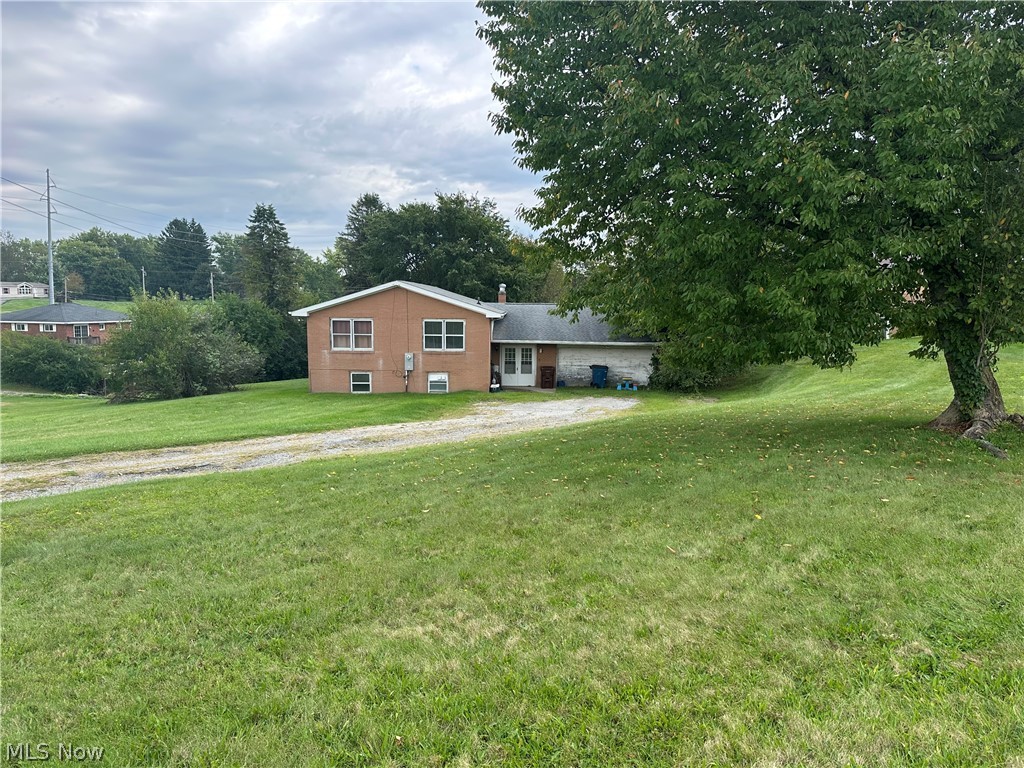 16294 Susan Drive Property Photo 1