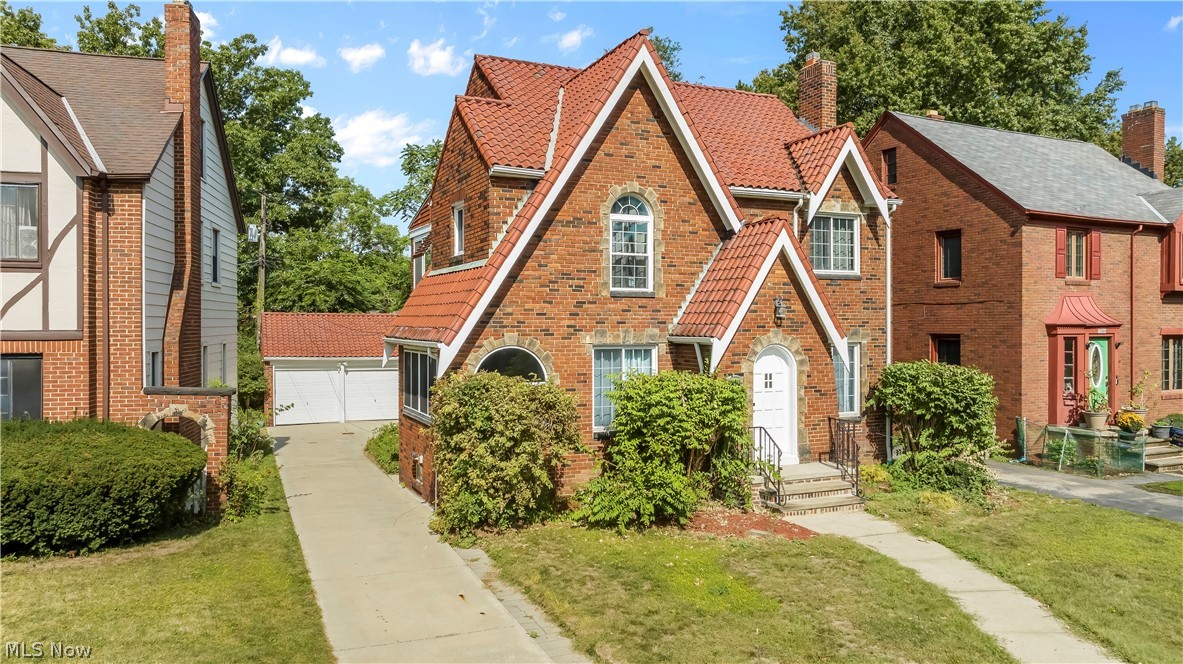 1254 Castleton Road Property Photo 2