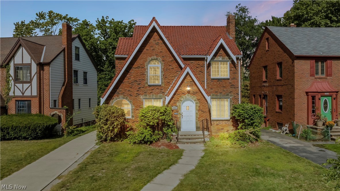 1254 Castleton Road Property Photo 3